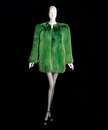 Scandalegreencoat-1971