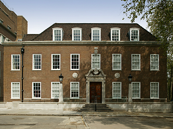 Foundmuseumfronttodayprat