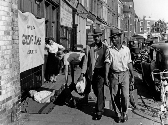 C-roger-mayne_-courtesy-museum-of-london_3_